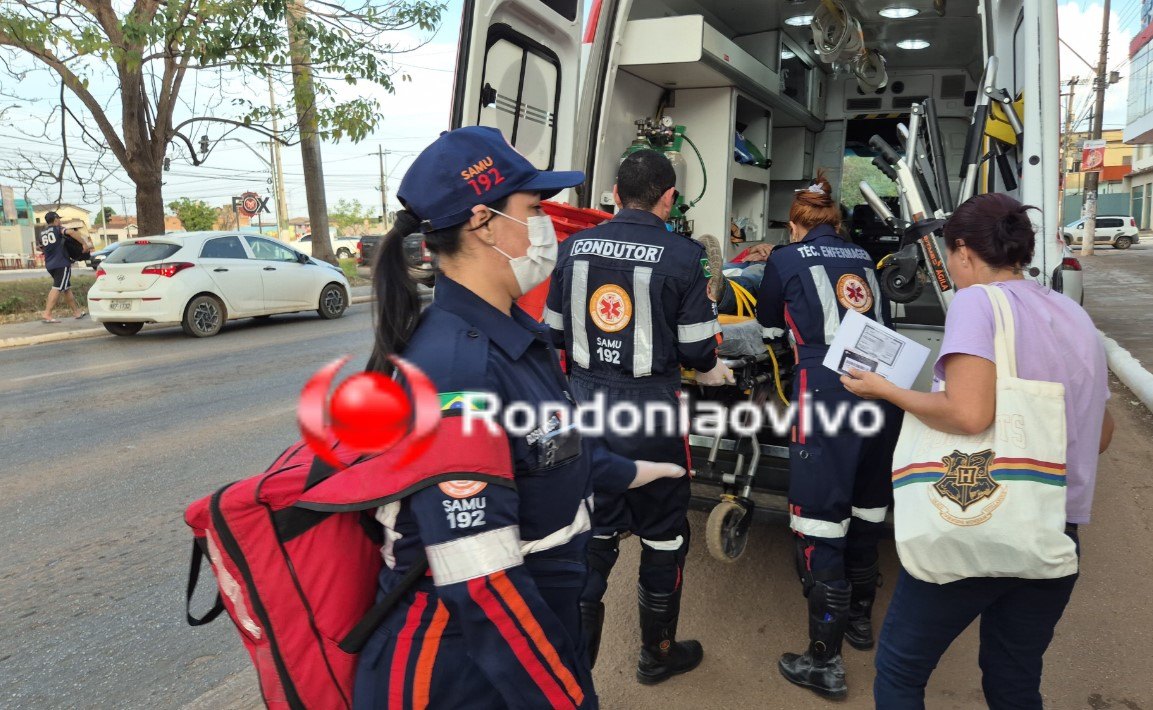 VÍDEO: Trabalhador é socorrido pelo Samu após cair do telhado de loja