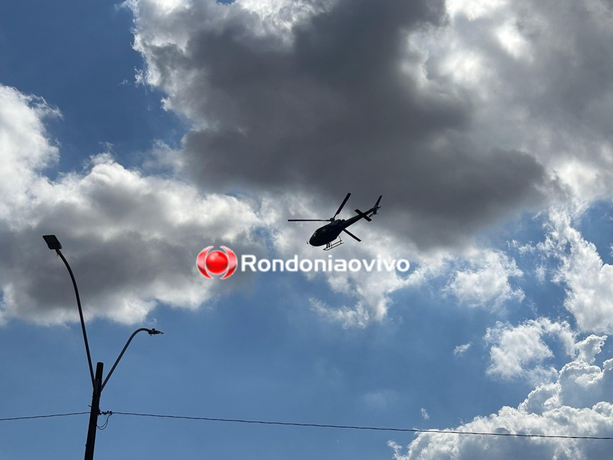 VÍDEO: Polícia com helicóptero faz buscas para tentar prender ladrões de residência