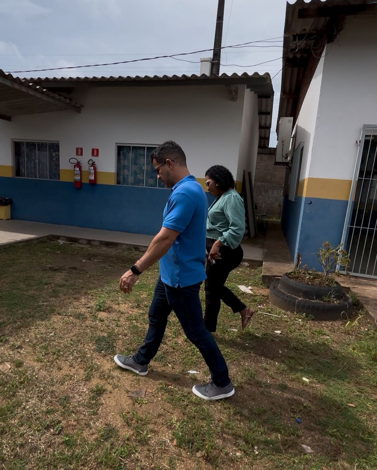 NILTON SOUZA: Vereador visita escola municipal e reforça compromisso com a educação