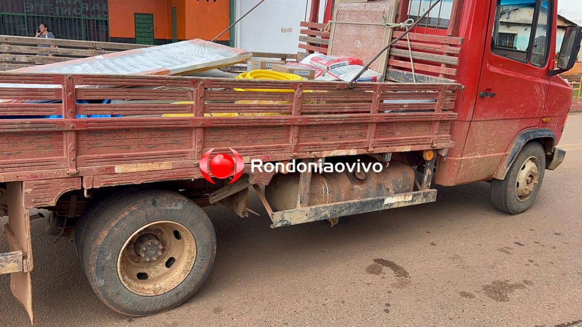 VÍDEO: Câmera registra grave colisão entre moto e caminhão