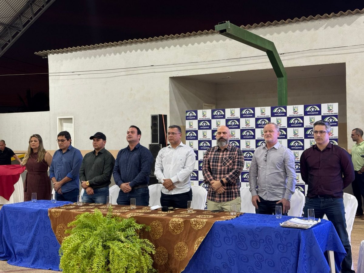 NOVA MAMORÉ: Prefeitura entrega 973 títulos de regularização fundiária