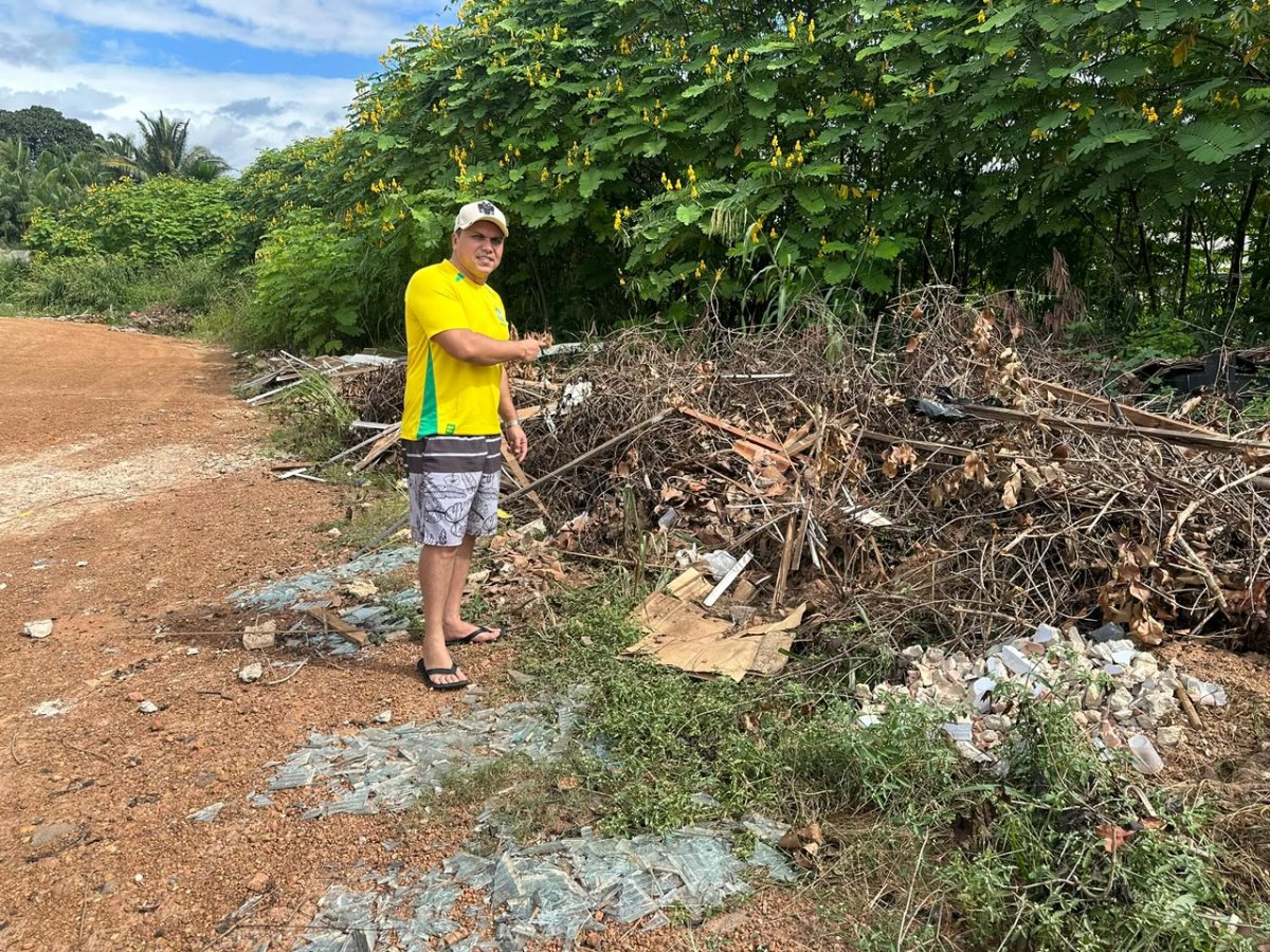 EDIMILSON DOURADO: Mutirão de limpeza é realizado no Bairro Aeroclube após solicitação do vereador 