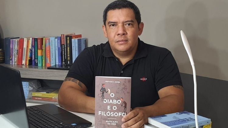 LITERATURA:  ‘O Diabo e o Filósofo – Muito além do crer’, de Cristiano Gomes