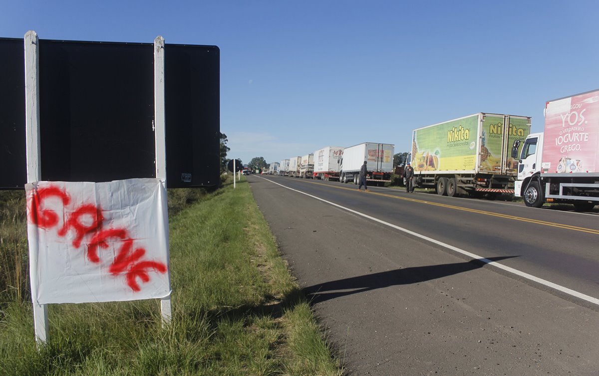 GREVE: Caminhoneiros afirmam que mantêm paralisação a partir de segunda-feira (01) 