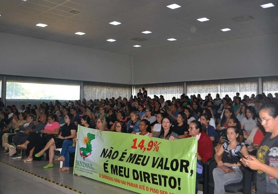 GREVISTAS DIZEM: Dinheiro de contrato com Santa Casa poderia ser usado na educação