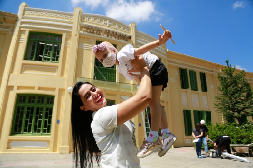 SUPERAÇÃO: Família vende tudo e se muda de Rondônia para tratar filha com tumor no cérebro