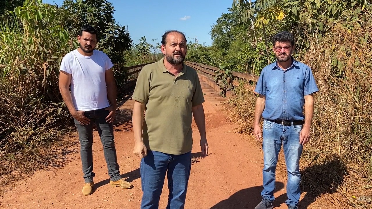 DEPUTADO ESTADUAL: Laerte Gomes vistoria Linha 48 em Alvorada do Oeste e critica péssimas condições 