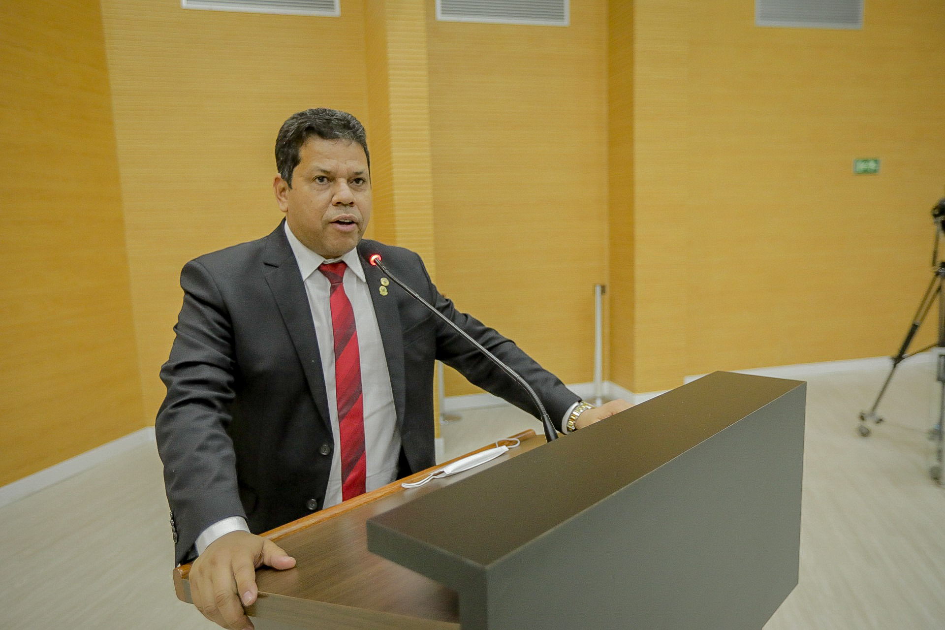 ESTADO: Jair Montes pede união com a Bancada Federal para coordenar ações pela Saúde