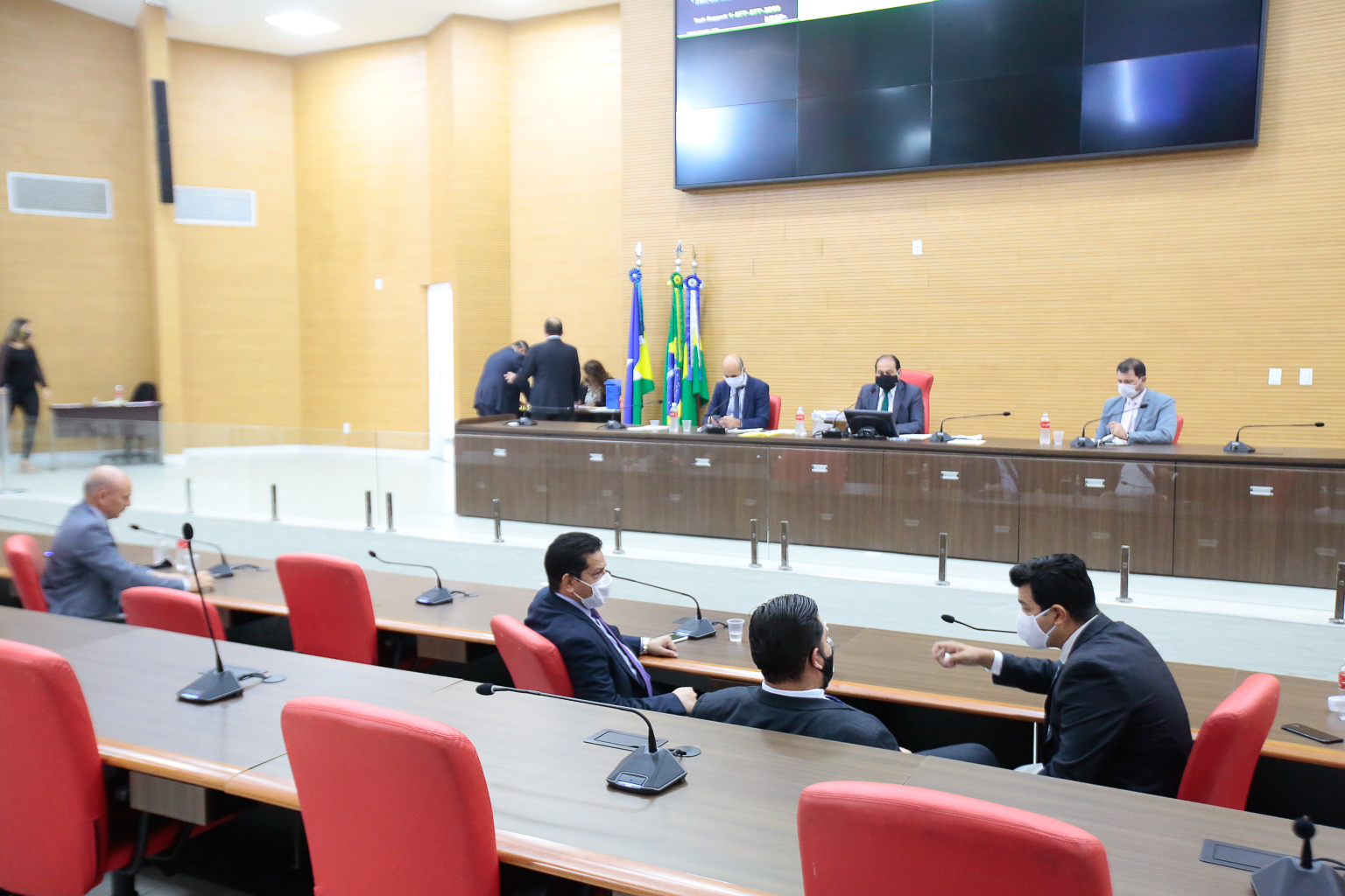 ASSEMBLEIA LEGISLATIVA: Deputados aprovam Elias Rezende para o DER e mais R$ 1mi para a saúde