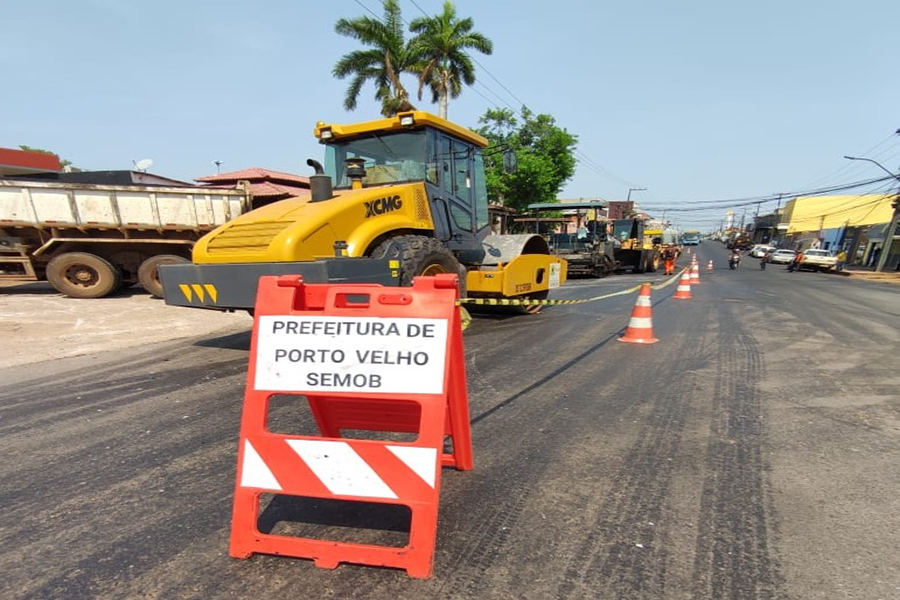 OBRAS: Trecho da Avenida Calama passa por recapeamento