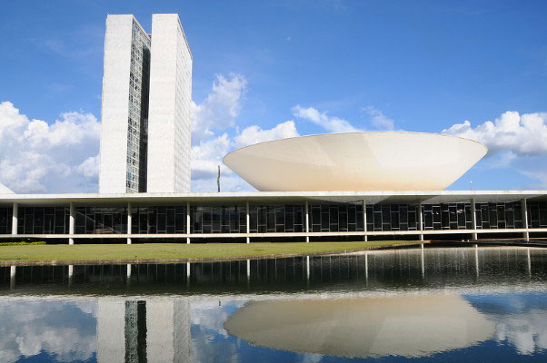 DO CONTRA: Senado aprova marco temporal e texto segue para sanção presidencial