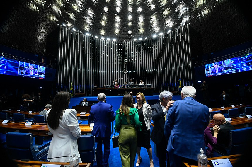 BAIXA RENDA: Senado aprova conta de luz gratuita para famílias do CadÚnico