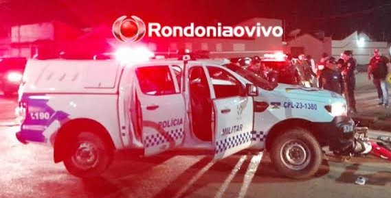 ROLEZINHO: Casal em motocicleta bate de frente com viatura da Polícia Militar 