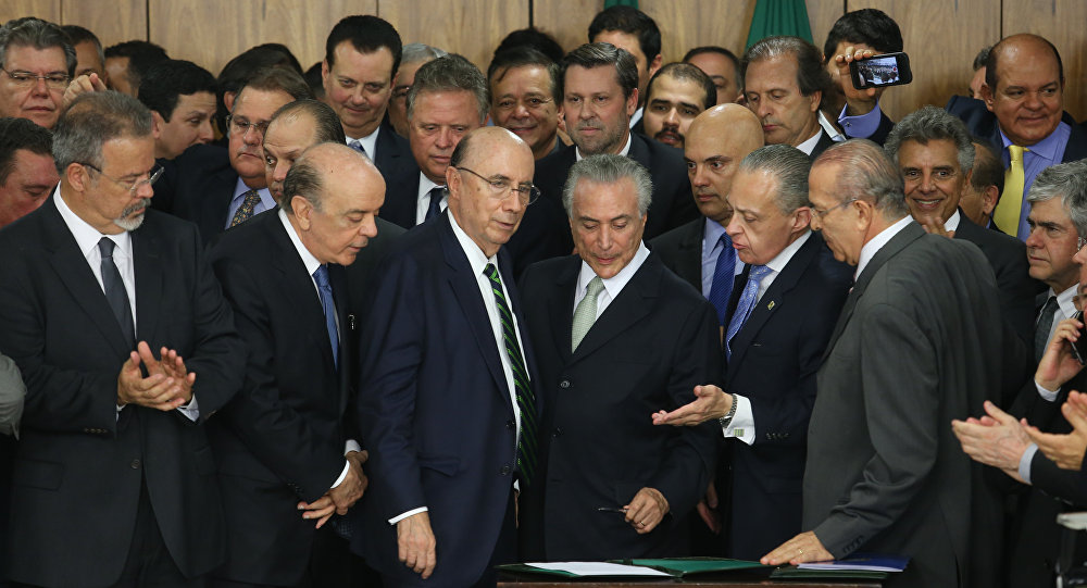 Temer convoca reunião com líderes para pedir apoio e defesa do governo