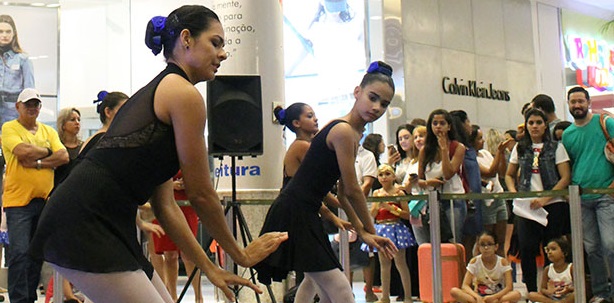 SÃO TIAGO MAIOR: Associação promove Festival de Dança, Boi no Rolete e Queima de Alho