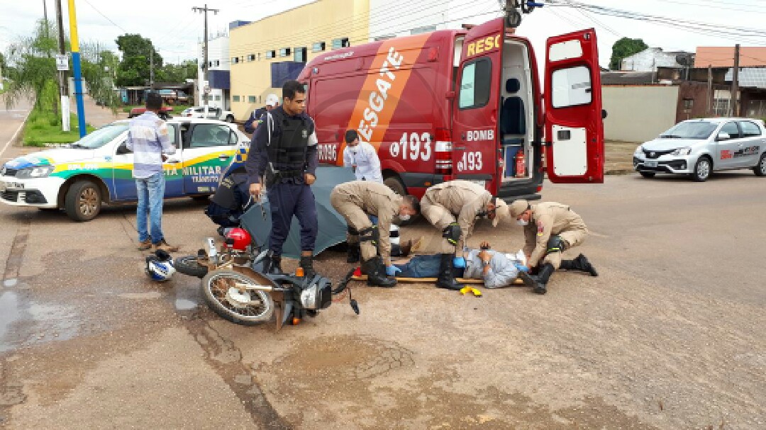 INCONSCIENTES: Idosos ficam seriamente lesionados após colisão o central de Porto Velho