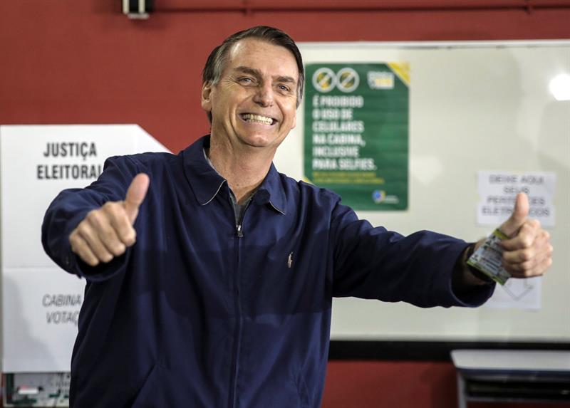 CORRIDA PRESIDENCIAL: Médicos não liberam Bolsonaro para primeiro debate do 2° turno