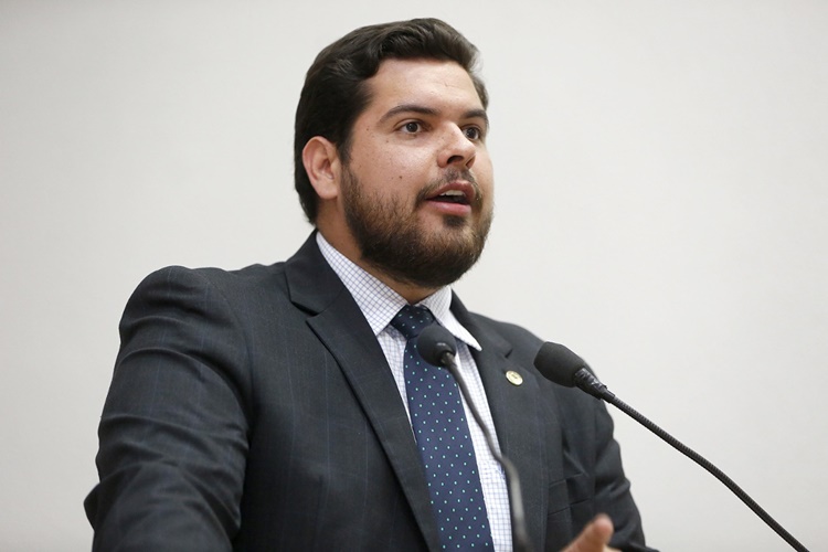 COVID-19: Deputado estadual Jean Oliveira está internado na UTI, em Porto Velho