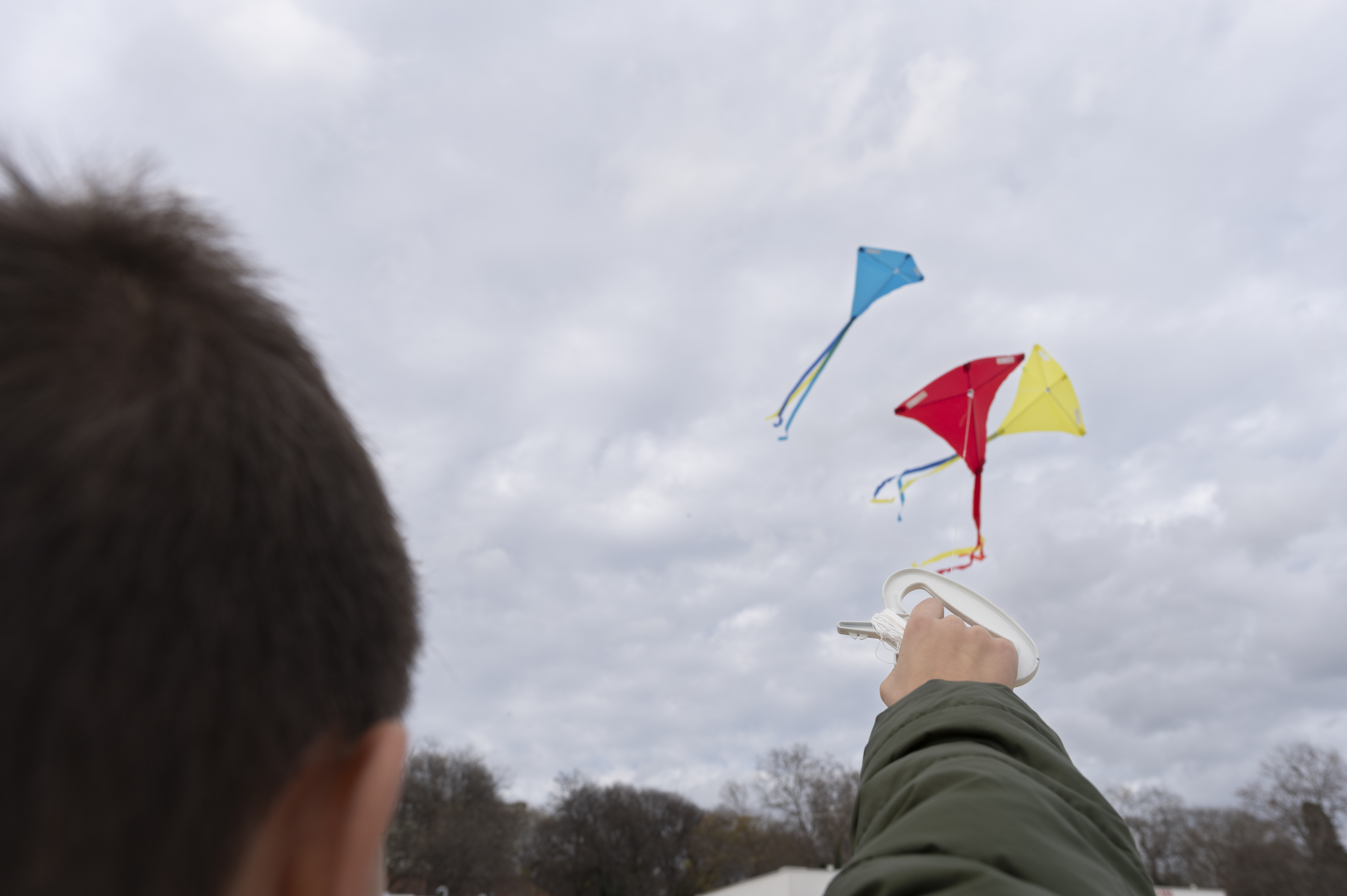 BRINCADEIRA PERIGOSA: Chegada do Verão gera onda de pipas com cerol nas ruas de Porto Velho 
