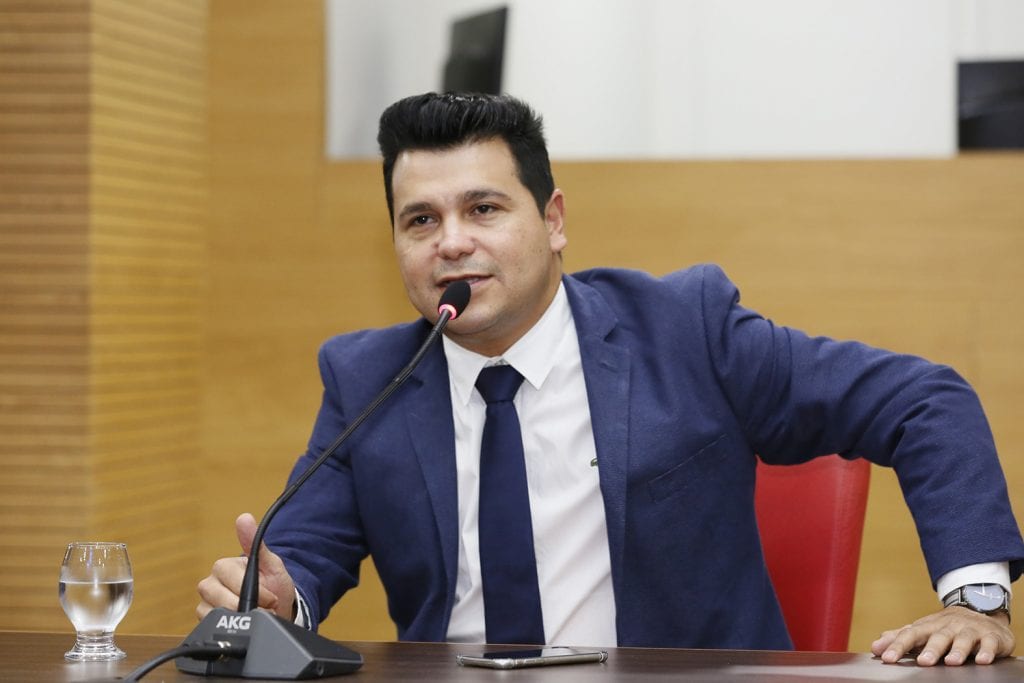 DEPUTADO ESTADUAL: TRE autoriza Marcelo Cruz a deixar o PTB sem perda de mandato