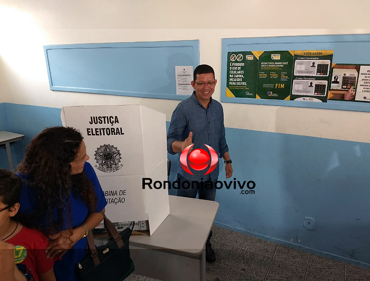VÍDEO: Marcos Rocha vota no Colégio Tiradentes em Porto Velho