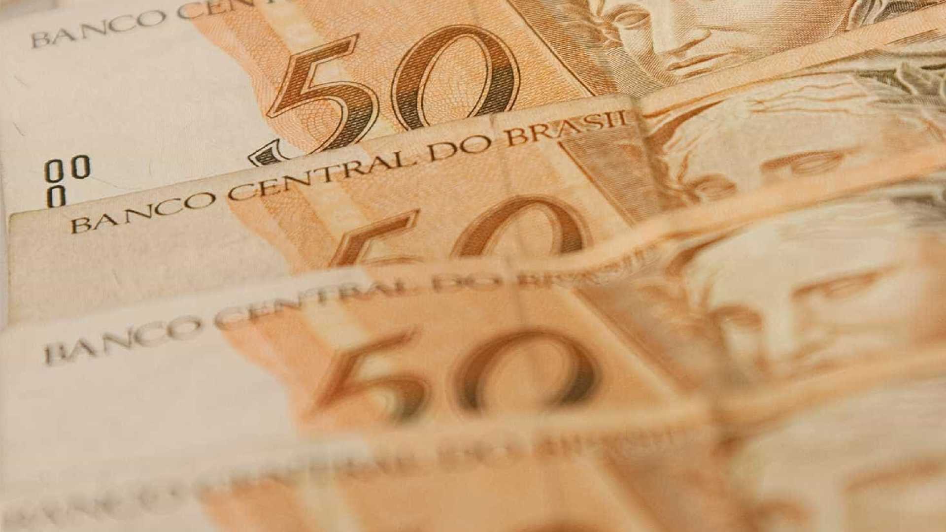 Gasto do governo com pessoal encosta no teto e é o maior desde 2000