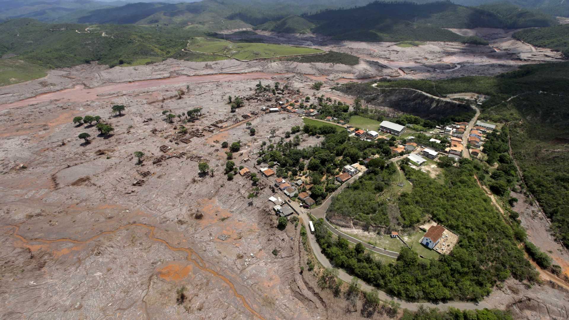 BARRAGEM: Pagamento de primeira indenização em Mariana gera divergência