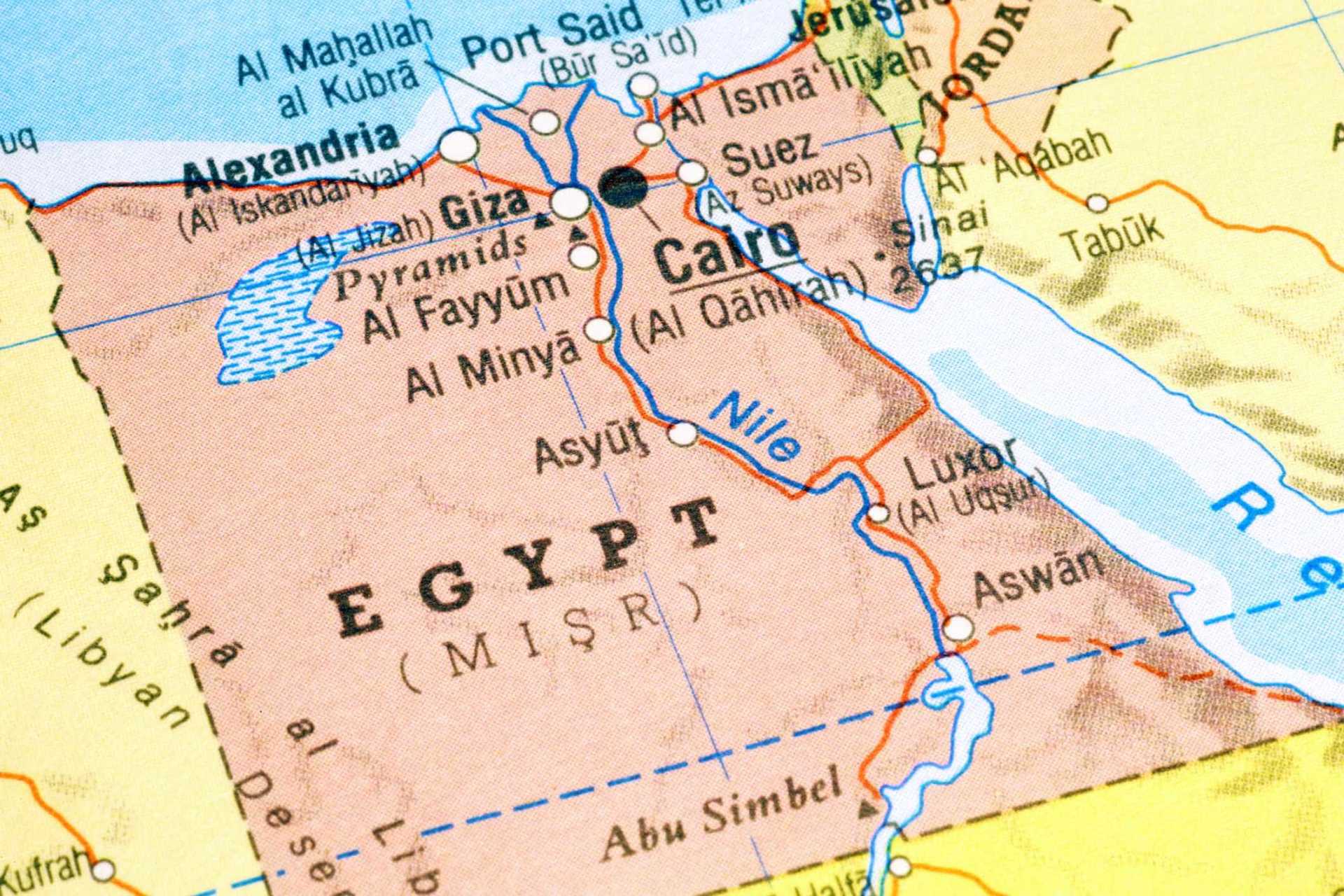 CAIRO: Justiça do Egito condena mais de 70 pessoas à morte