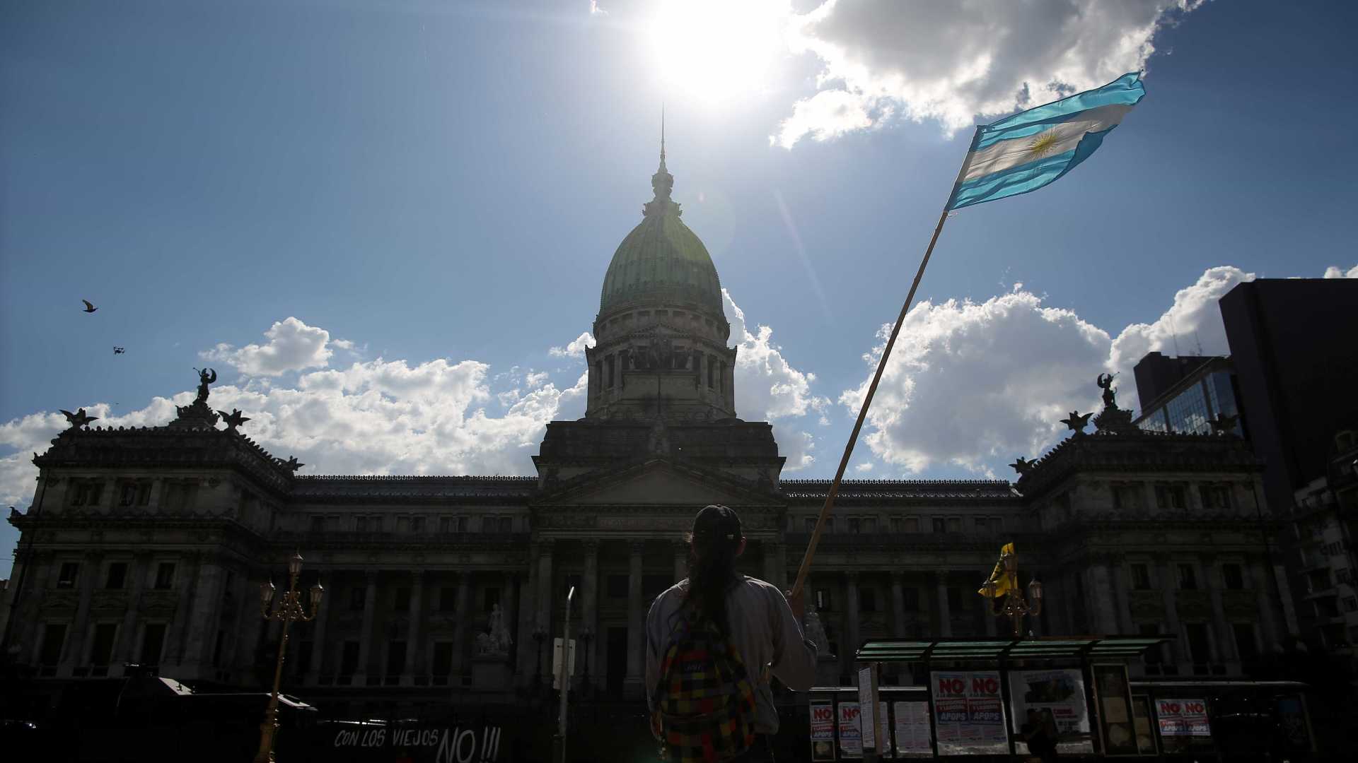 ELEIÇÕES 2018: Sete mil eleitores brasileiros devem votar domingo na Argentina