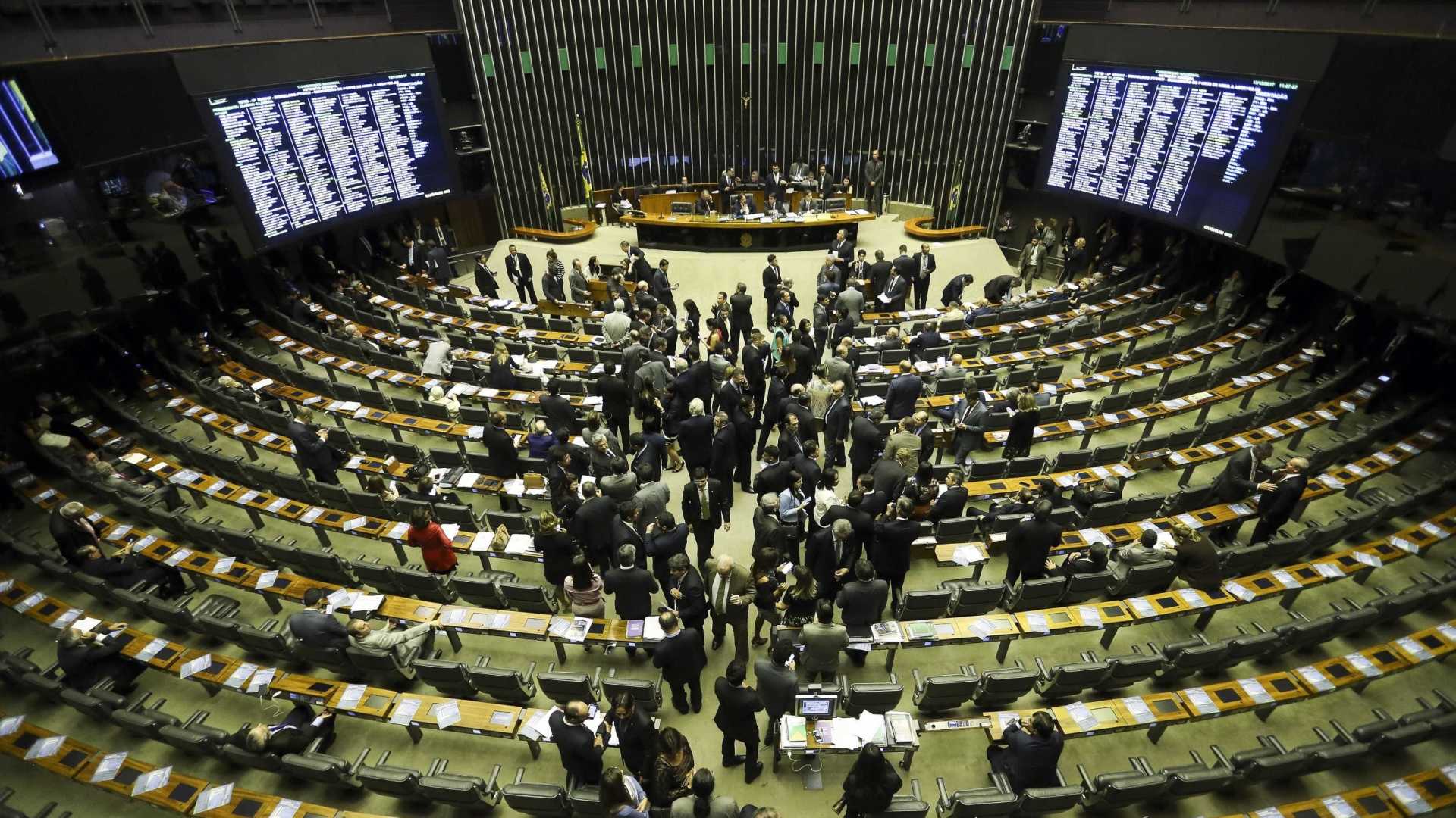 Polícia Federal cumpre mandados no Congresso Federal