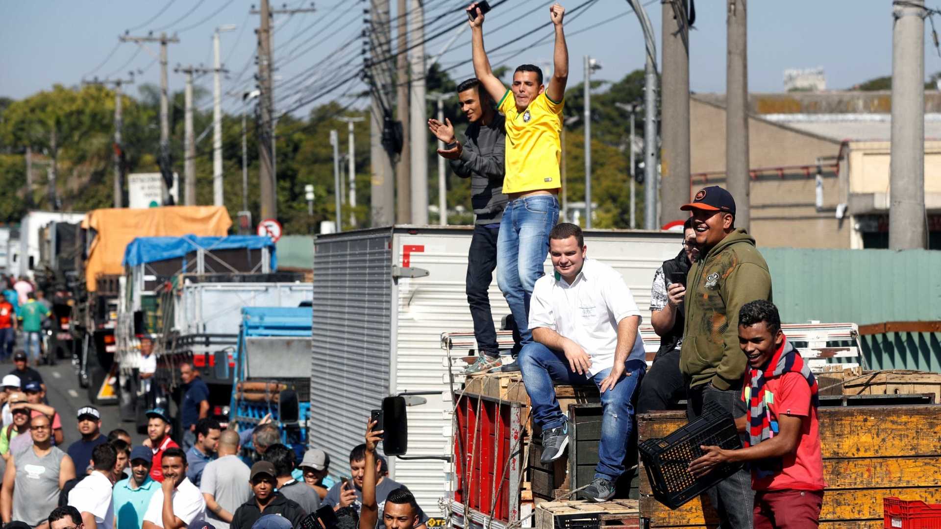 PROTESTO: Áudios de WhastApp convocam caminhoneiros para novo ato