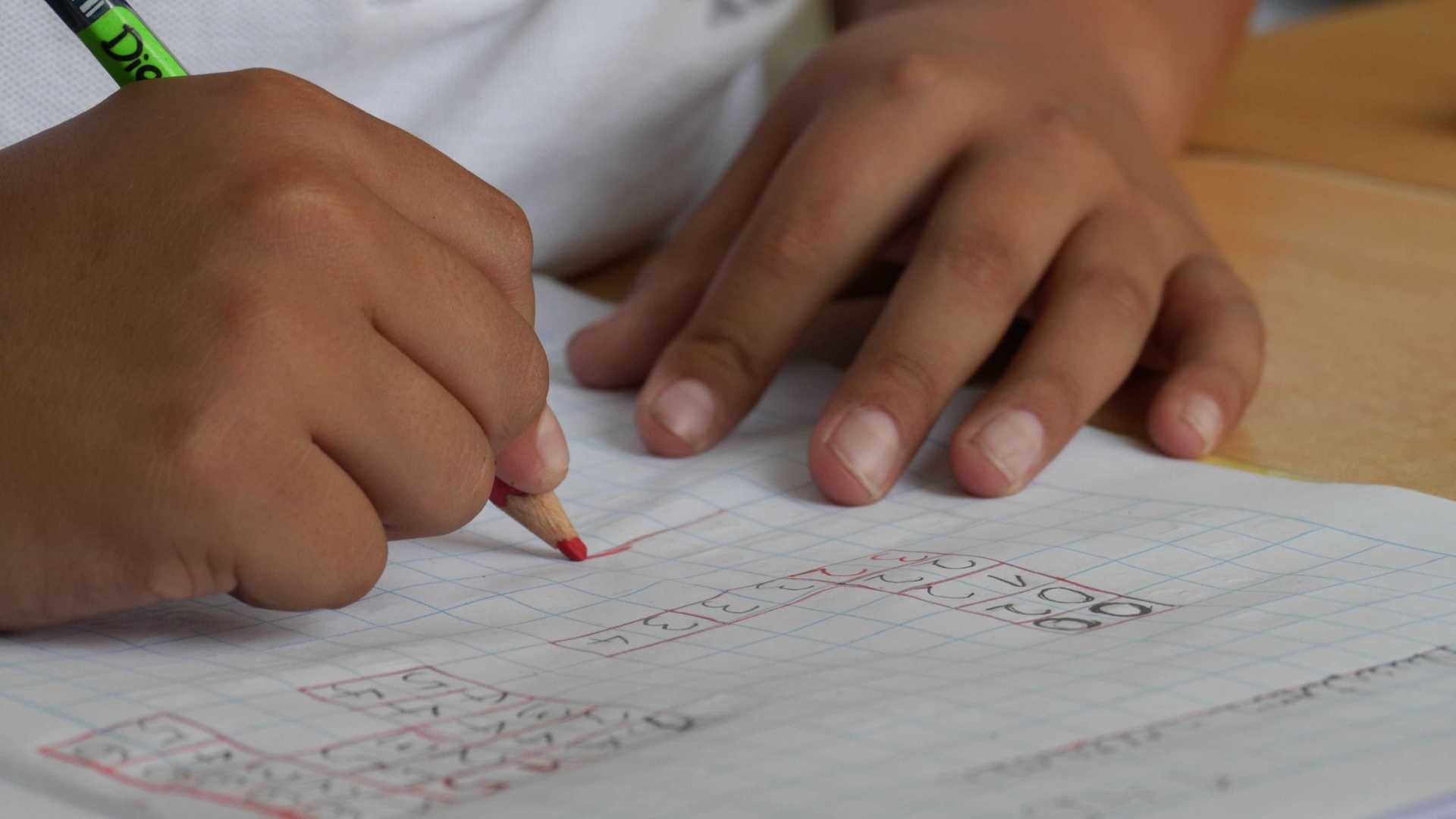 JUSTIÇA: Menino de 6 anos é estuprado dentro de escola, denunciam pais do garoto