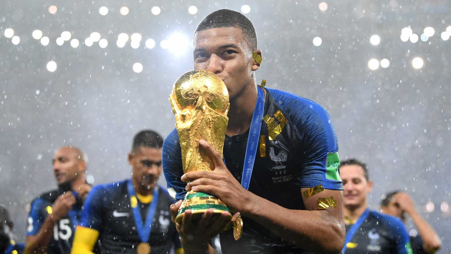 CRAQUE: Mbappé acumula quebra de recordes como prodígio