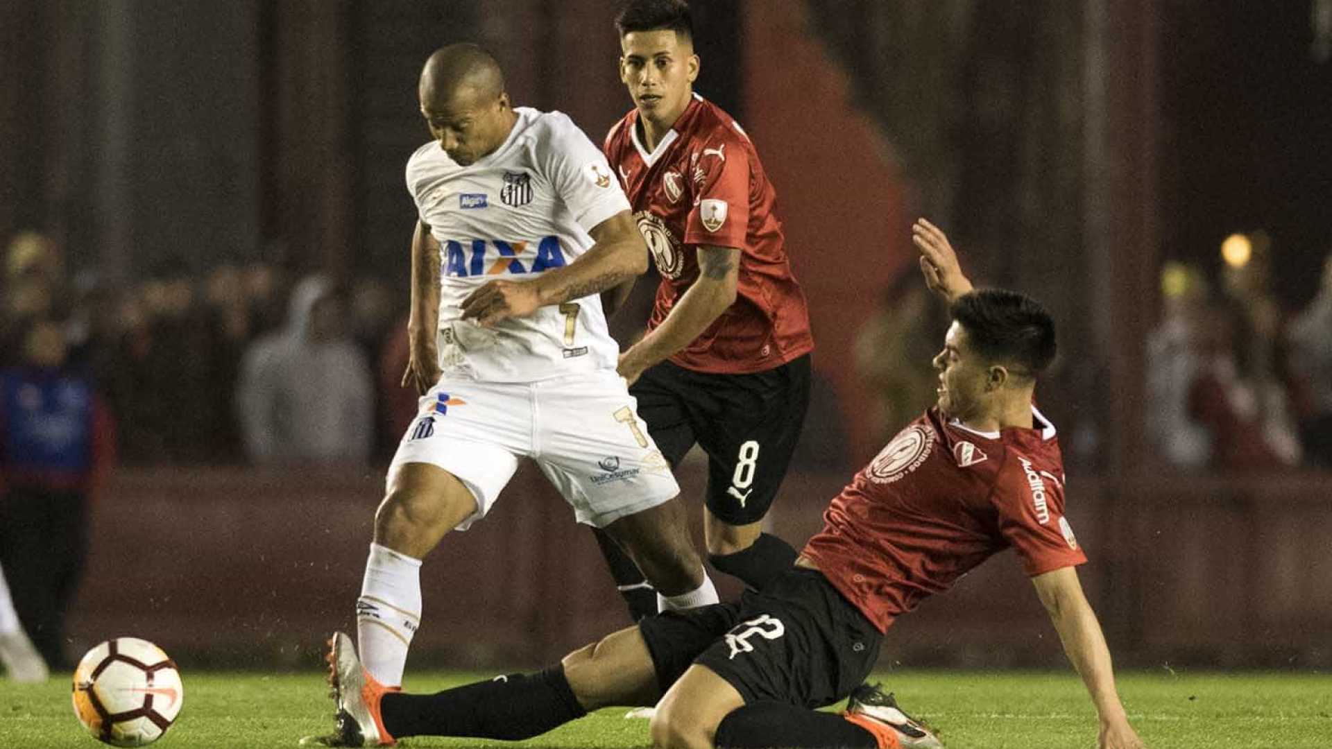 INDEPENDIENTE: Santos segura o Independiente e volta com empate da Argentina