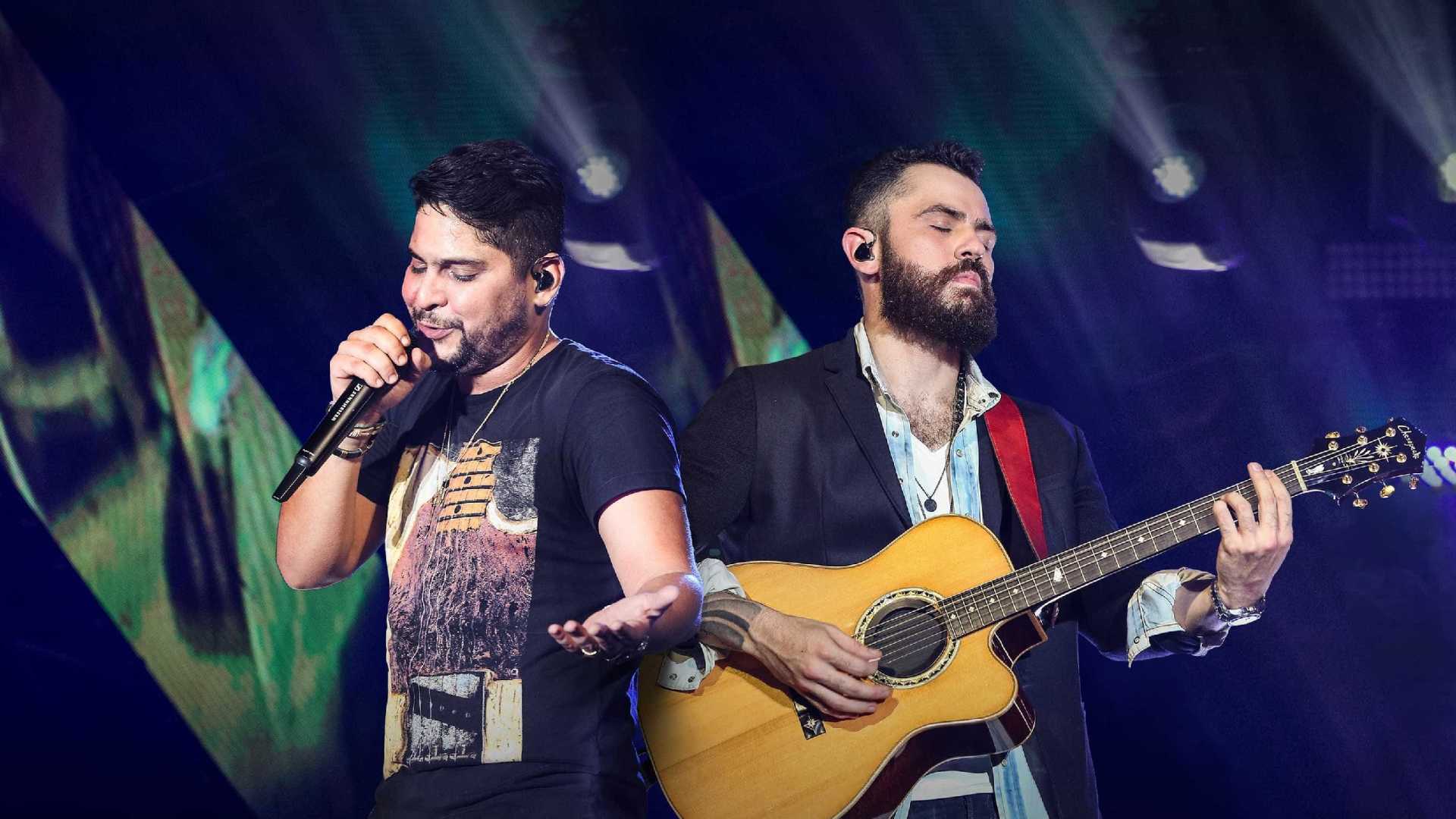 BARRETOS: Jorge e Mateus discutem no palco durante show; assista