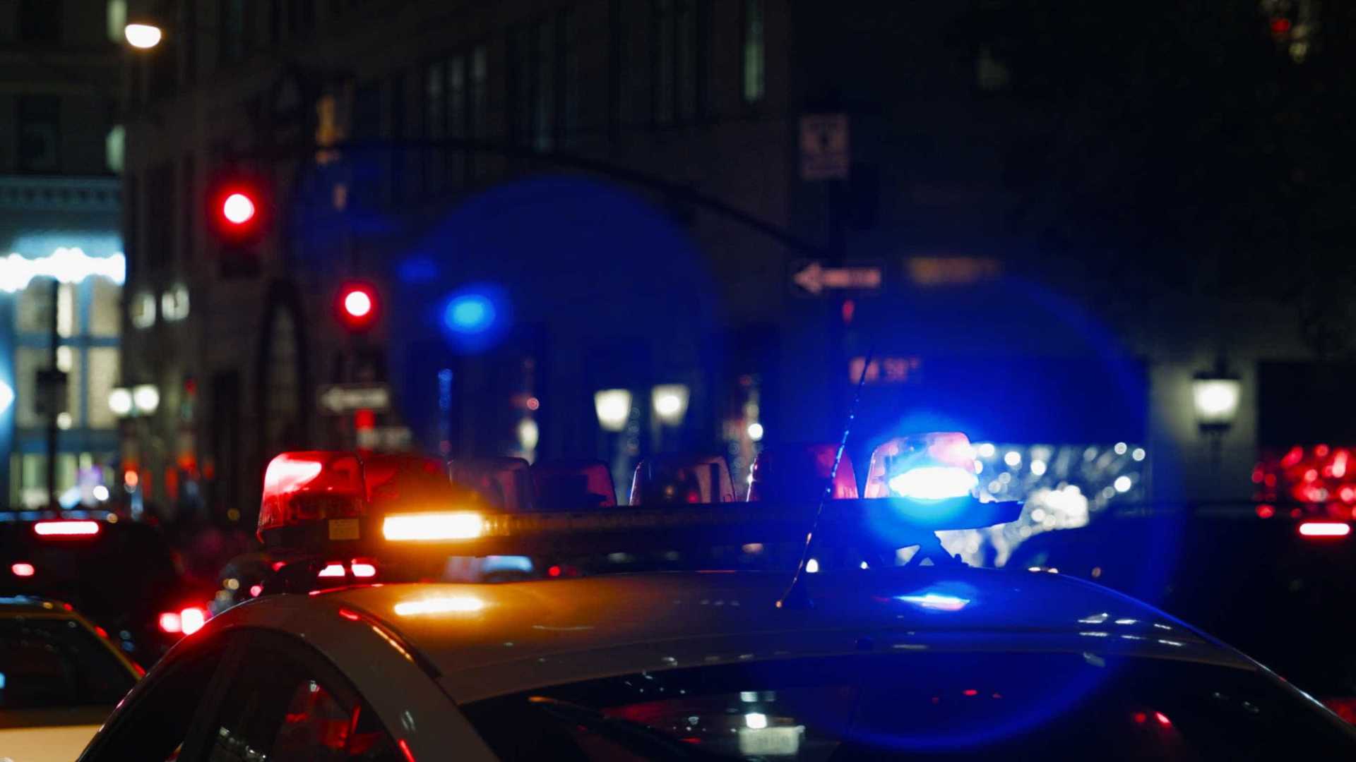 CENTRO: Corpo é achado dentro de carro em frente à Faculdade de Direito