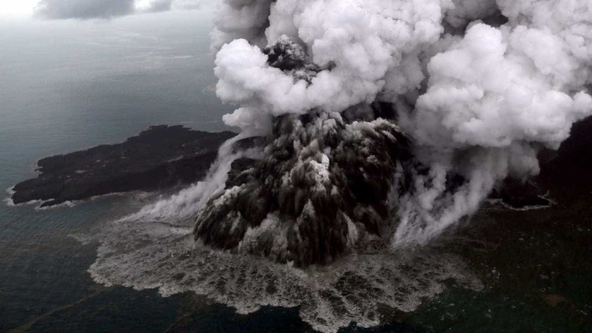 MEDO: Sob risco de segundo tsunami, Indonésia está em alerta