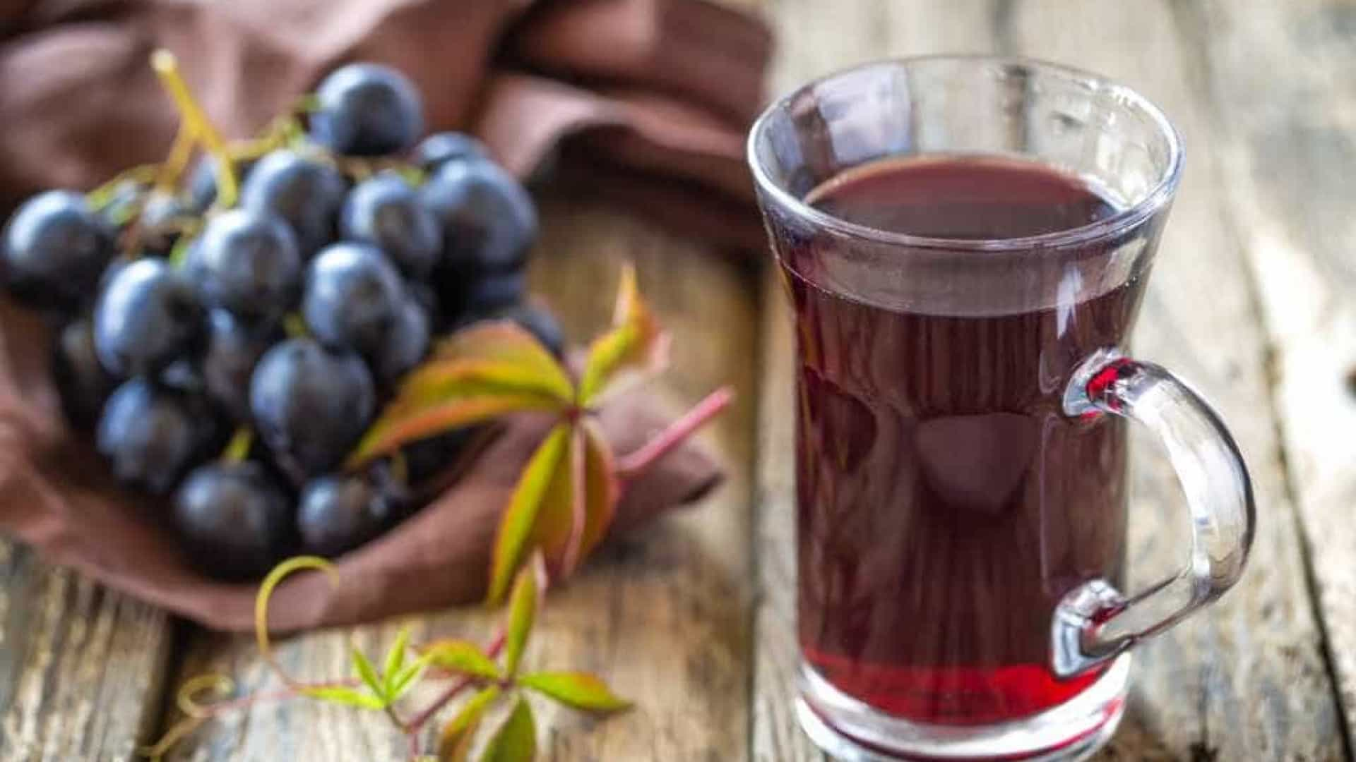 CAIA NA FOLIA: Confira uma receita de suco 'cura ressaca' com ingredientes naturais