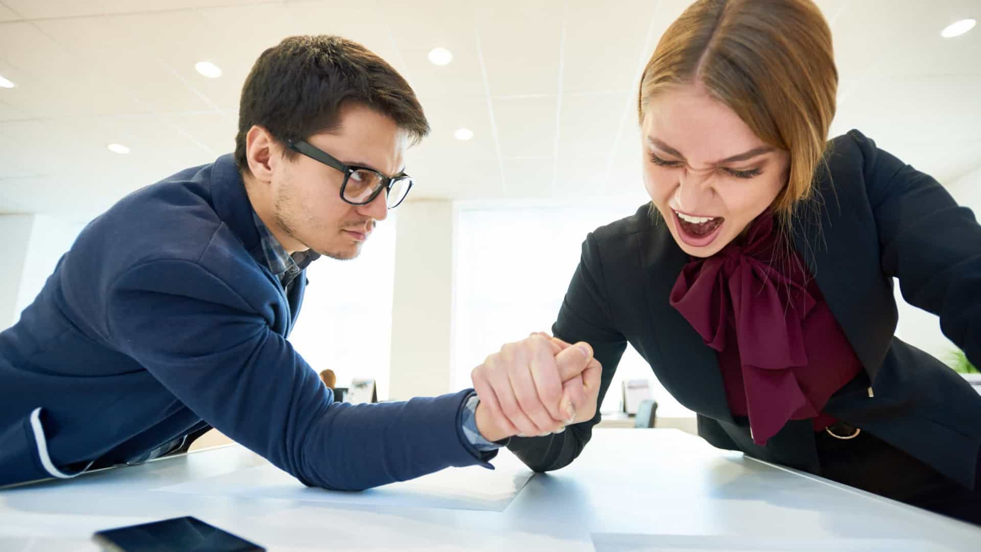 FEMININO: Mulheres são maioria entre trabalhadores com ensino superior