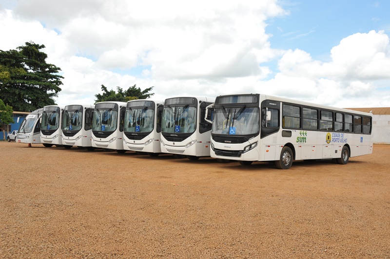 A PÉ - VÍDEO: Porto Velho amanhece mais uma vez sem transporte público