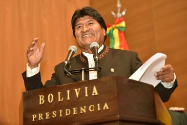 ELEIÇÃO: Bolivianos vão às urnas no domingo para eleger presidente