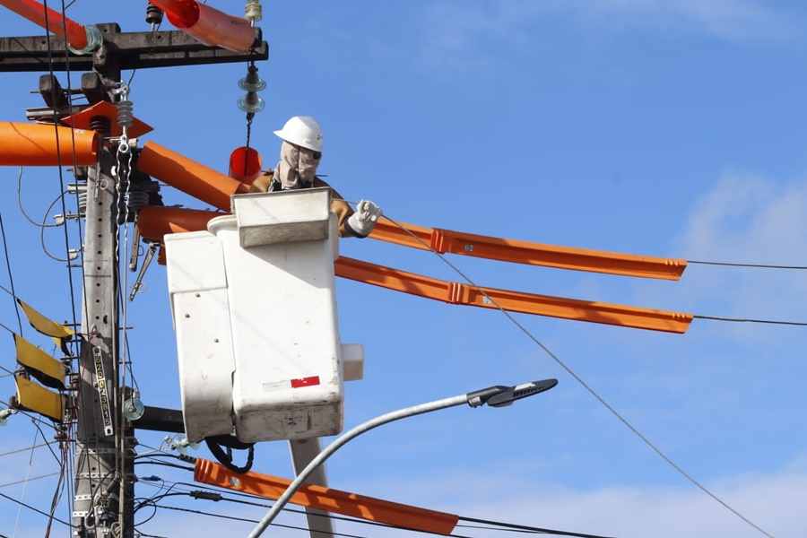 INVESTIMENTOS: Energisa realiza obras de melhoria da rede elétrica em Rondônia