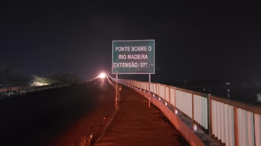 RECÉM ILUMINADA: Ponte do Rio Madeira fica às escuras após bandidos furtarem fiação