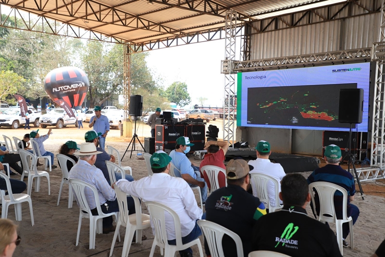 DIA DE CAMPO: Produtores veem avanços tecnológicos voltados ao setor