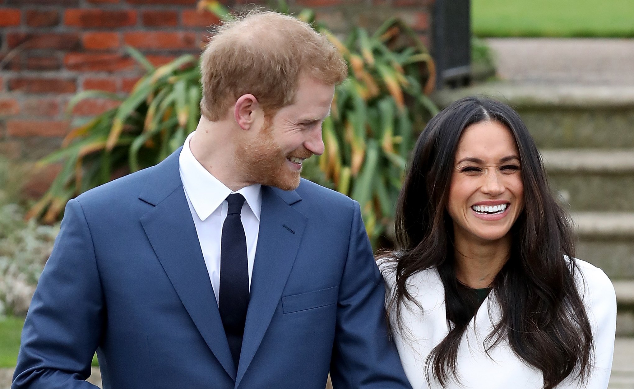 COMUNICADO: Harry e Meghan renunciam a privilégios da família real para serem independentes