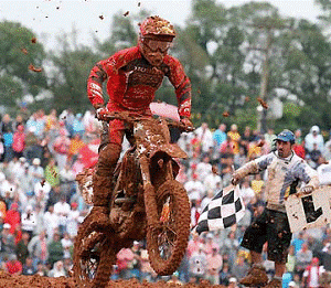 Rodrigo Selhorst dá show e vence no Brasileiro de Motocross - foto