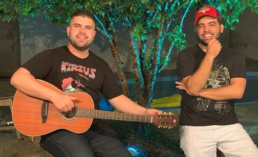 CANTORES DE ARIQUEMES: Real Ariquemes promove live show com João Pedro & Gabriel