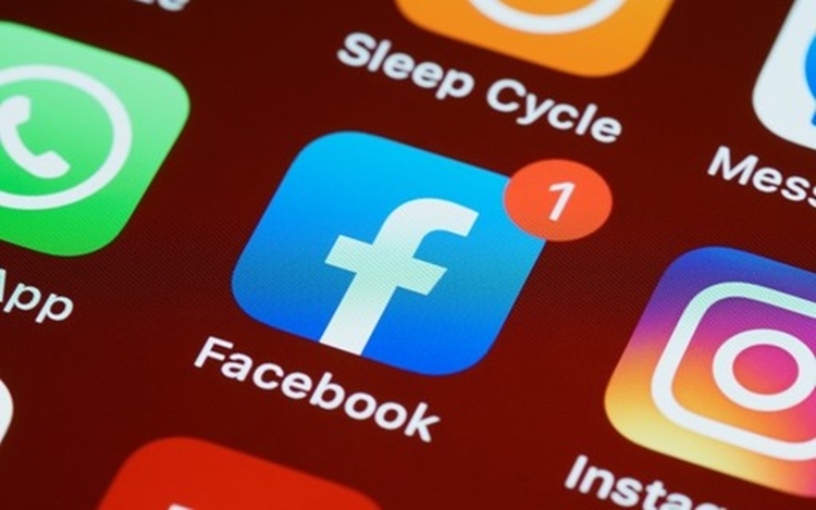 PREJUÍZO: Bug das redes sociais atingiu cerca de 70% dos pequenos negócios