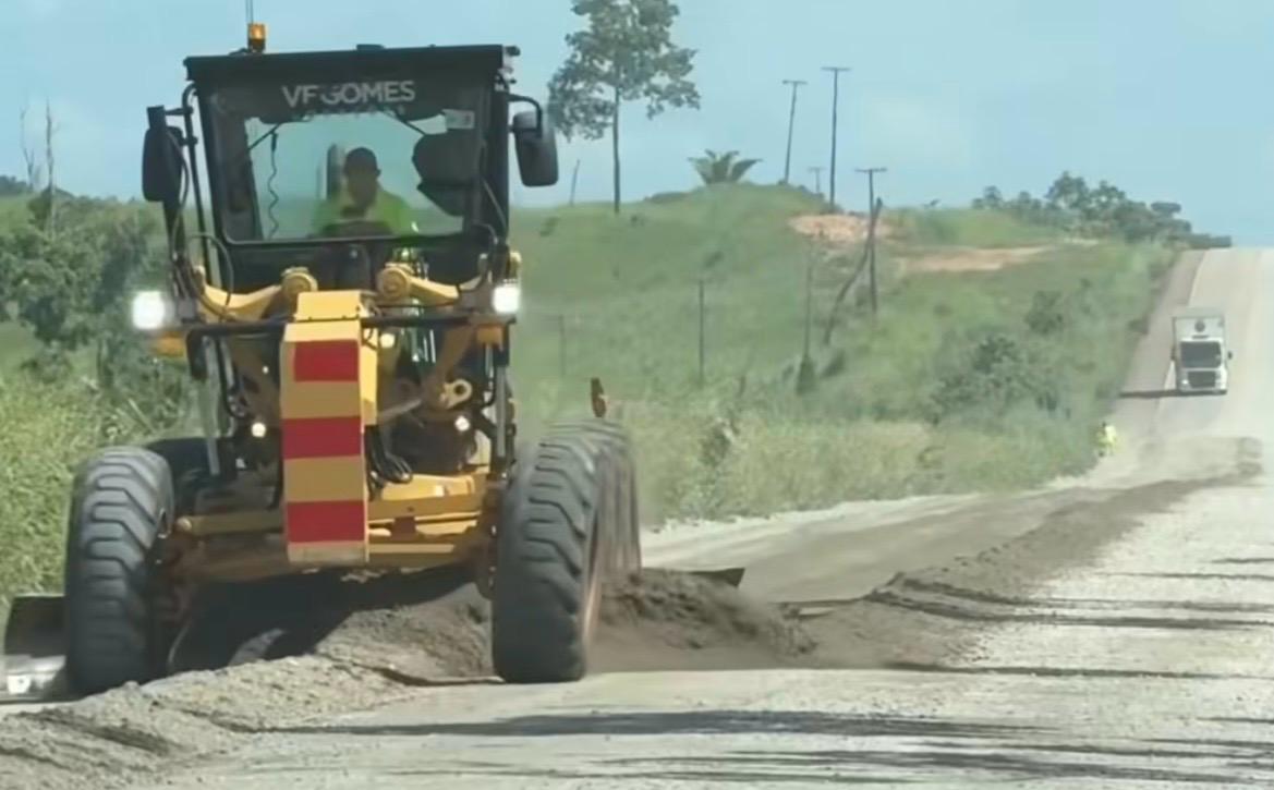 TAISSA SOUZA: Deputada acompanha serviços na BR-425 e cobra por melhorias definitivas
