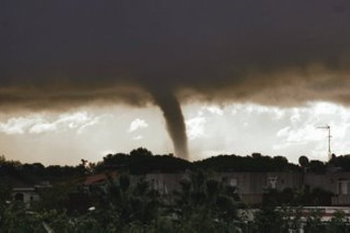 Tornado atinge região do Segundo Distrito em Ji-Paraná